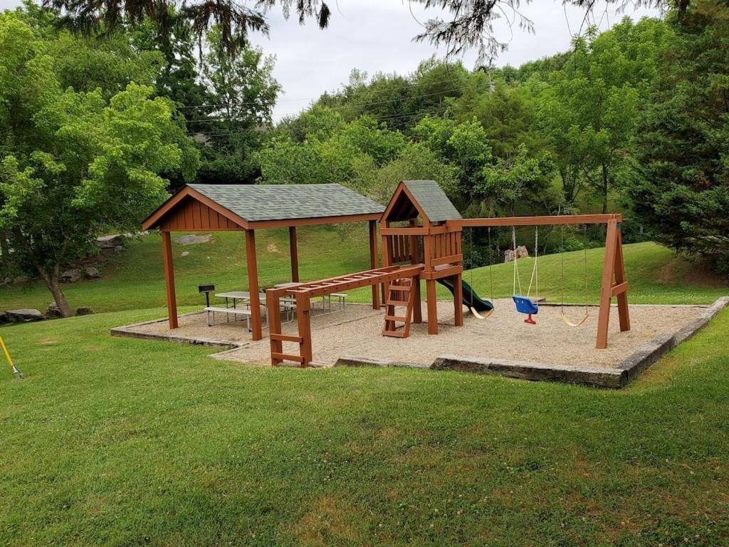 Story Brook: Beautiful True Log Cabin! Close To Dollywood, State Park, And More! Sevierville Εξωτερικό φωτογραφία